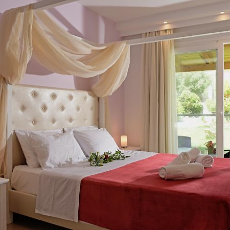 Palapart Gikas Suites And Studios Гувія Екстер'єр фото