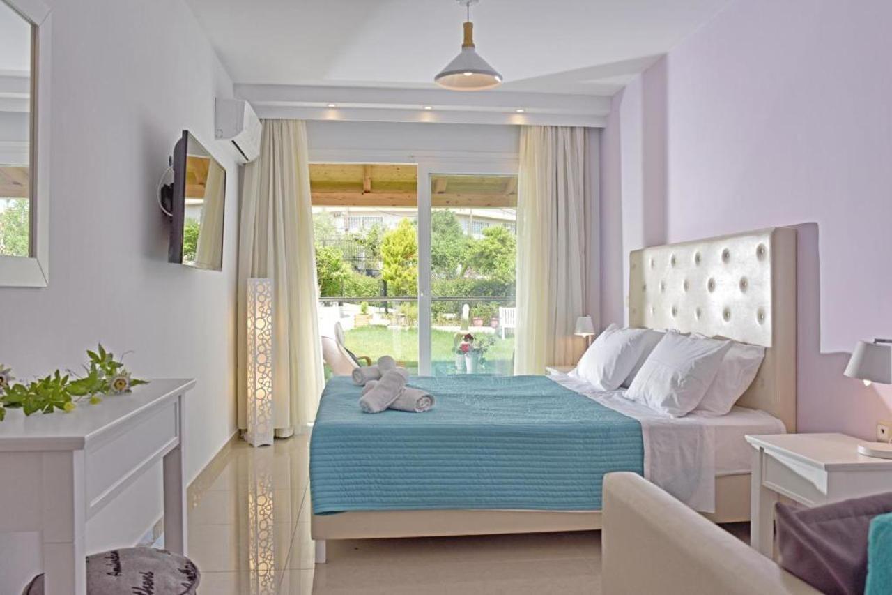 Palapart Gikas Suites And Studios Гувія Екстер'єр фото