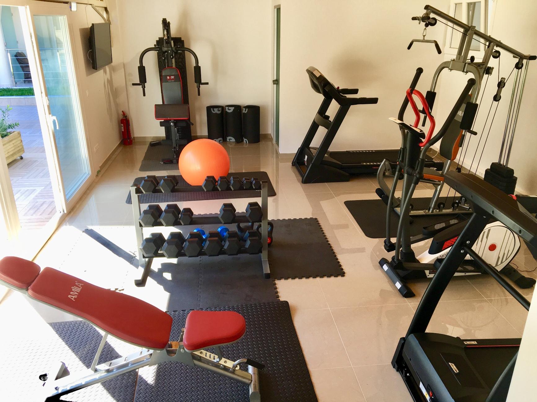 Palapart Gikas Suites And Studios Гувія Екстер'єр фото