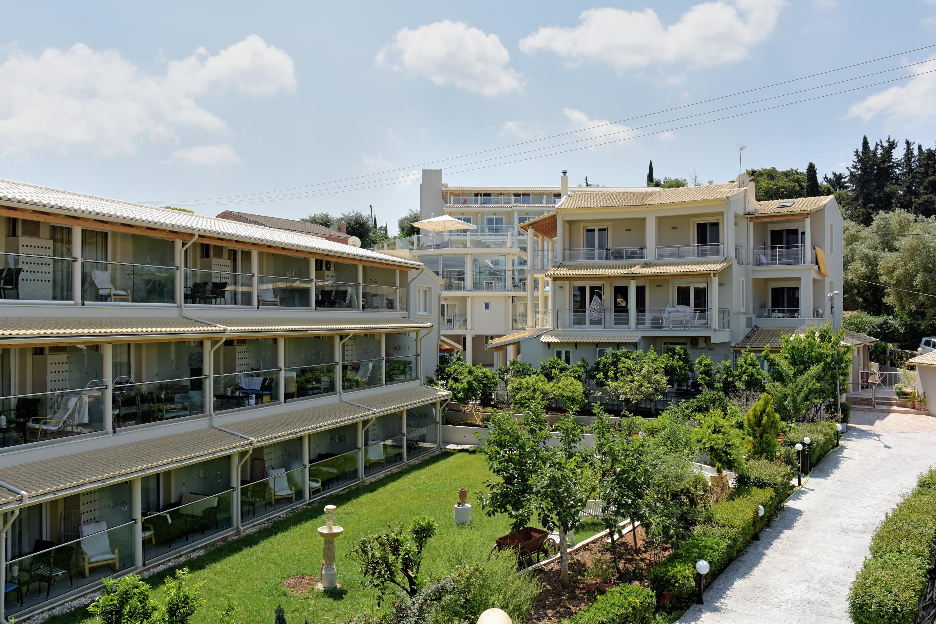 Palapart Gikas Suites And Studios Гувія Екстер'єр фото