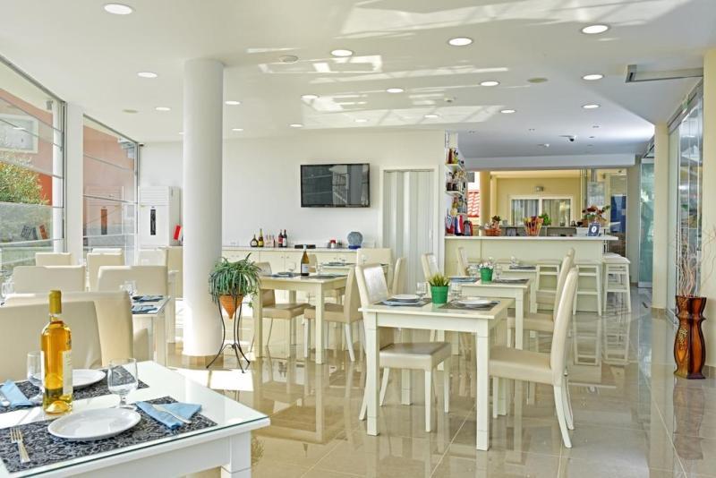 Palapart Gikas Suites And Studios Гувія Екстер'єр фото